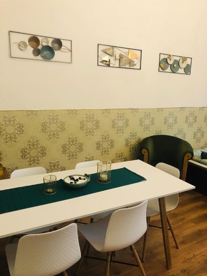Modern Classic On Kiraly 布达佩斯 外观 照片